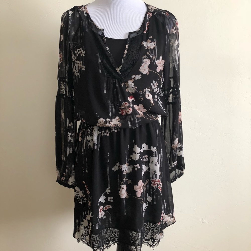 🌿WHITE HOUSE BLACK MARKET DRESS🌿